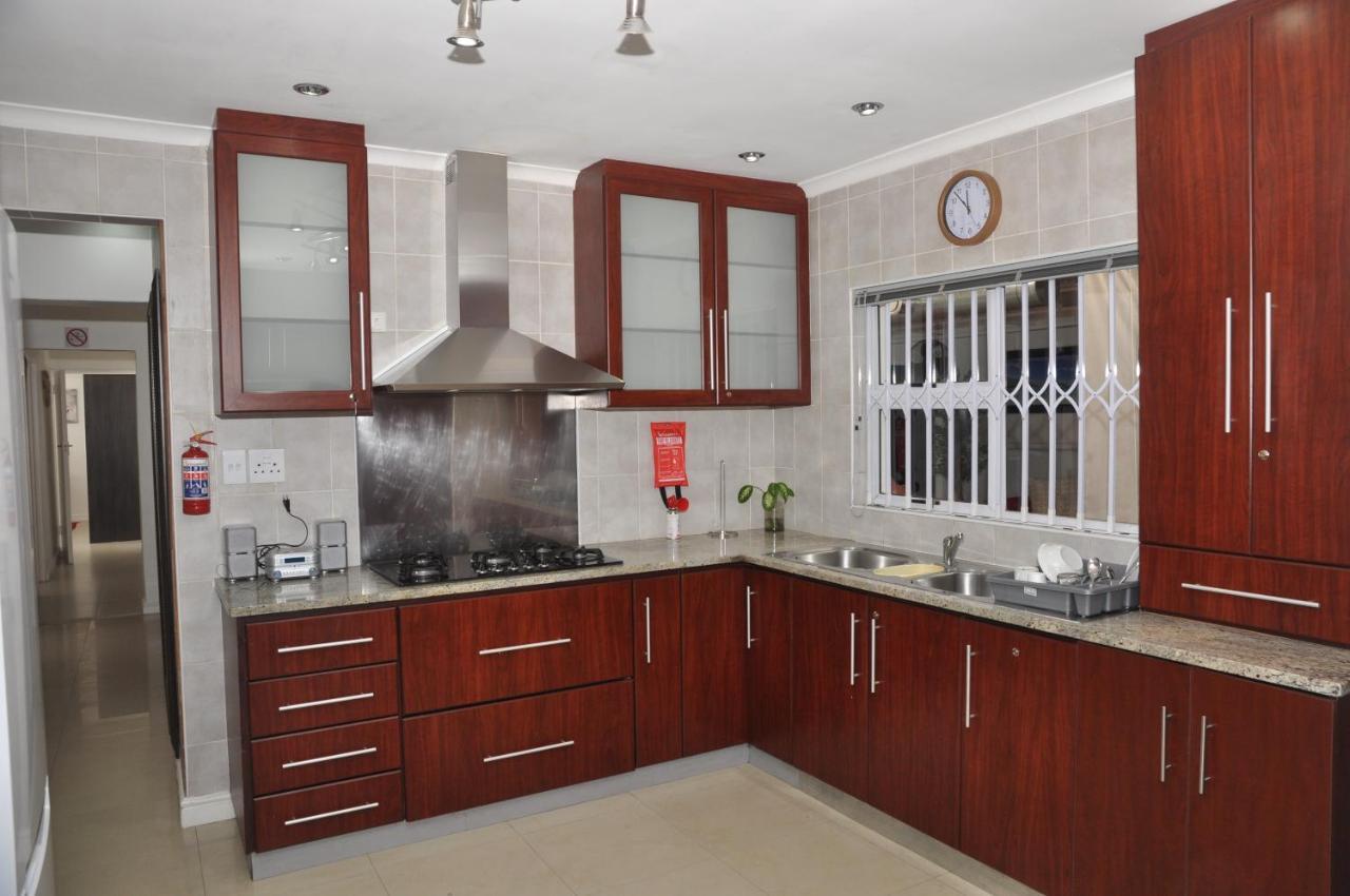 Surrey B&B Fokváros Kültér fotó